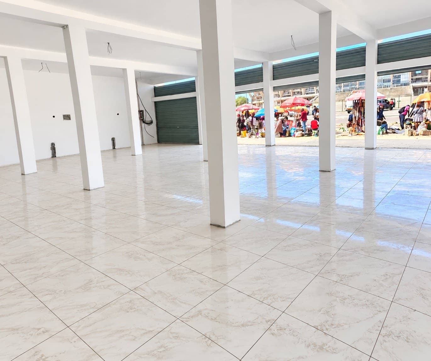 Arrenda-se Lojas Comerciais Localização: Frente ao Estádio Nacional do Zimpeto Próximo Às Bombas da Engene — 4